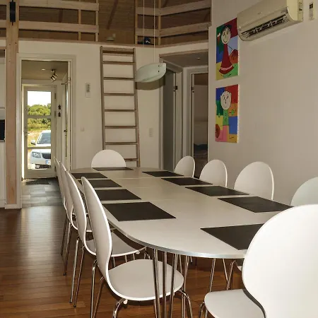 Four-bedroom Holiday In Hadsund